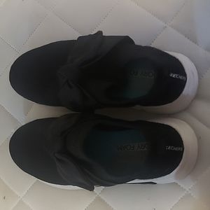 Black Skecher Shoes